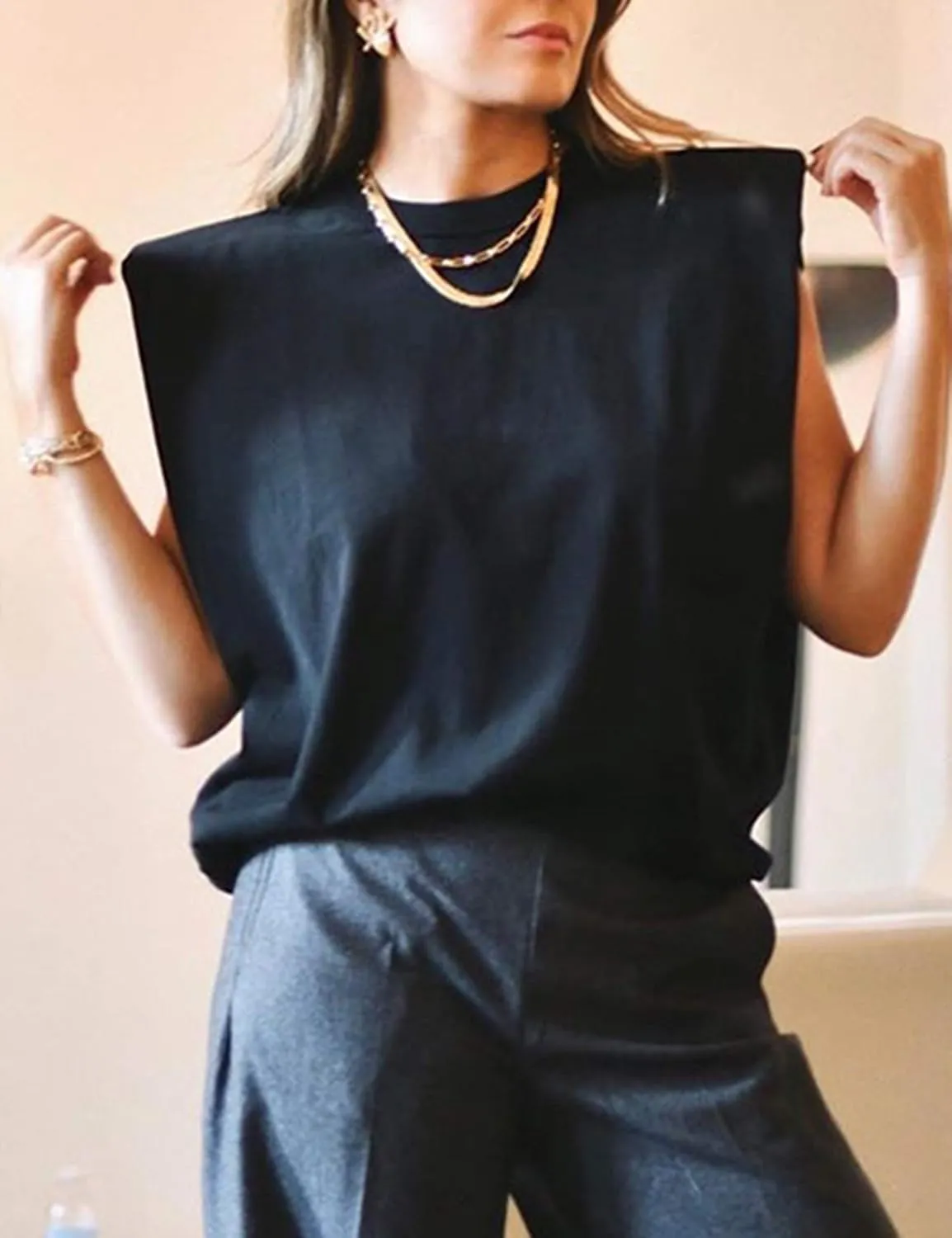 SAFRISIOR Women Loose Solid Shoulder Pads Sleeveless T-Shirt Casual Cotton Round Neck Tank Tee Top